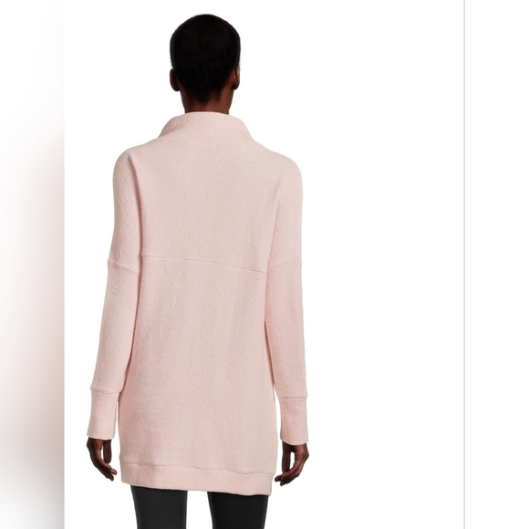 O'Neil Throw It On Mock Neck shirt dress, large, canyon clay colour. Like new - Picture 8 of 9